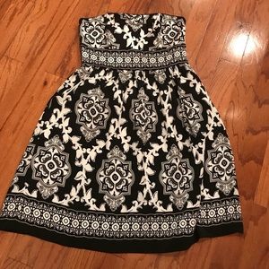 White House Black Market dress size 6